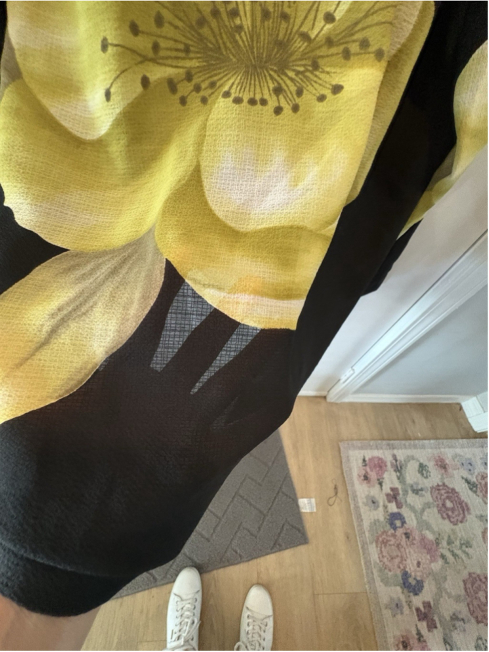 Safe Harbor Black yellow Floral Button Blouse Semi-sheer Large 1081 - Picture 9 of 9
